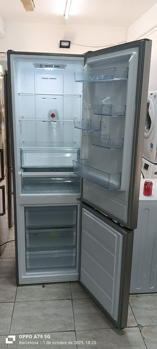 Nevera Combi Teka
No Frost energía A+