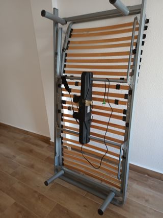 Cama articulada poco uso