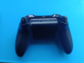 Mando Xbox Negro con Detalles Verdes