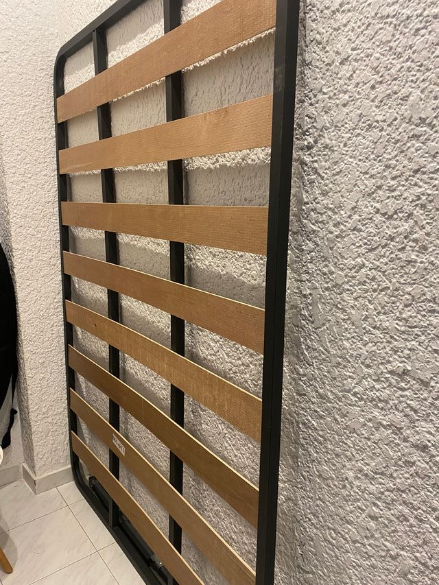 Cama Completa Base y Colchón Buen Estado