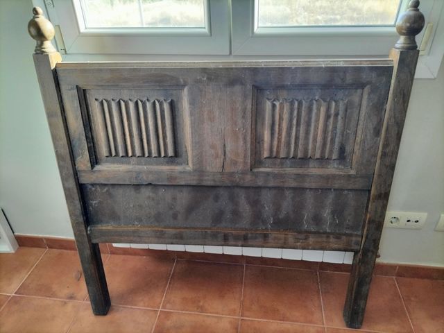 Cabecero de madera maciza rústico