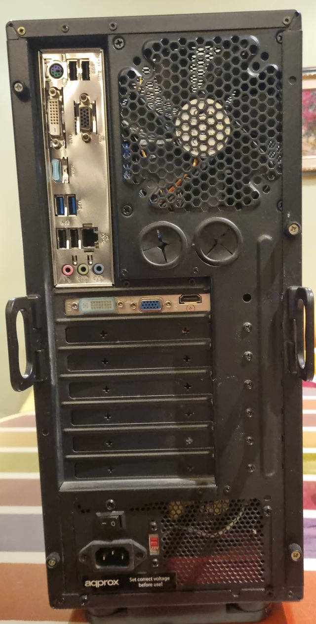 Torre PC Aerocool Windows 11