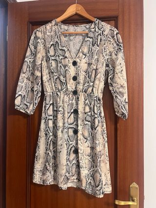 Vestido estampado serpiente