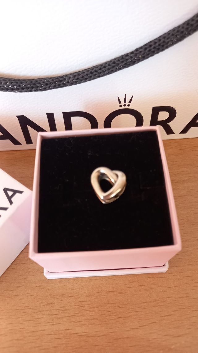 Charm corazón Pandora