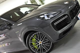 Porsche Cayenne Coupé Turbo S E-Hybrid