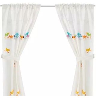 Cortina infantil Ikea con animales Barnsling