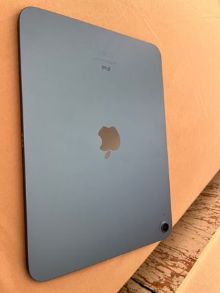iPad 10ª Gen + Funda Incluida