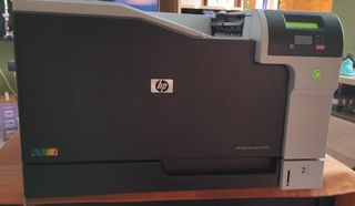 Impresora HP Color LaserJet CP5225 tóner blanco