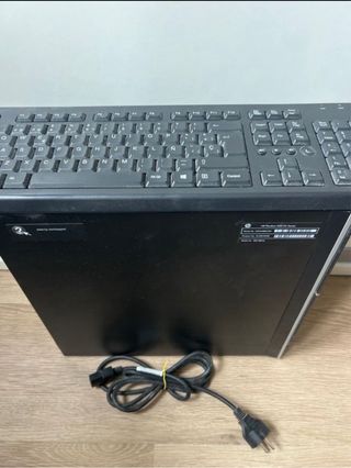 Ordenador HP sobremesa negro