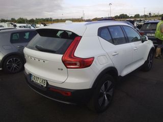 Volvo XC40   2.0 D3 Momentum Pro 