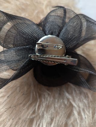 Tocado de fiesta negro para pelo o vestido