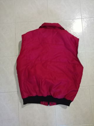Abrigo Chaleco Puma Rojo y Negro