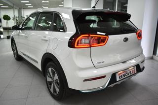 Kia Niro 1.6 GDi PHEV 104kW (141CV) Concept
