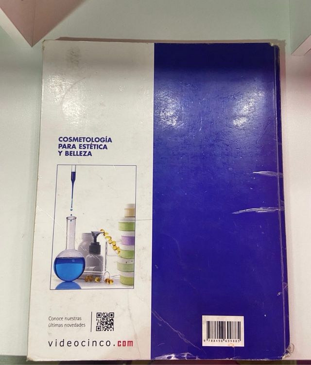 Libro de Cosmetología para estética y belleza