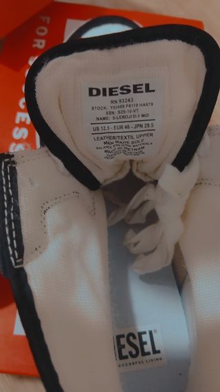 Zapatillas Diesel Rojas y Blancas