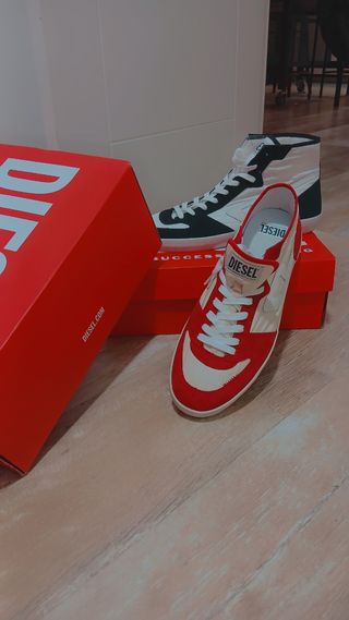 Zapatillas Diesel Rojas y Blancas