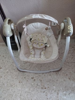 Mecedora bebé automática a pilas