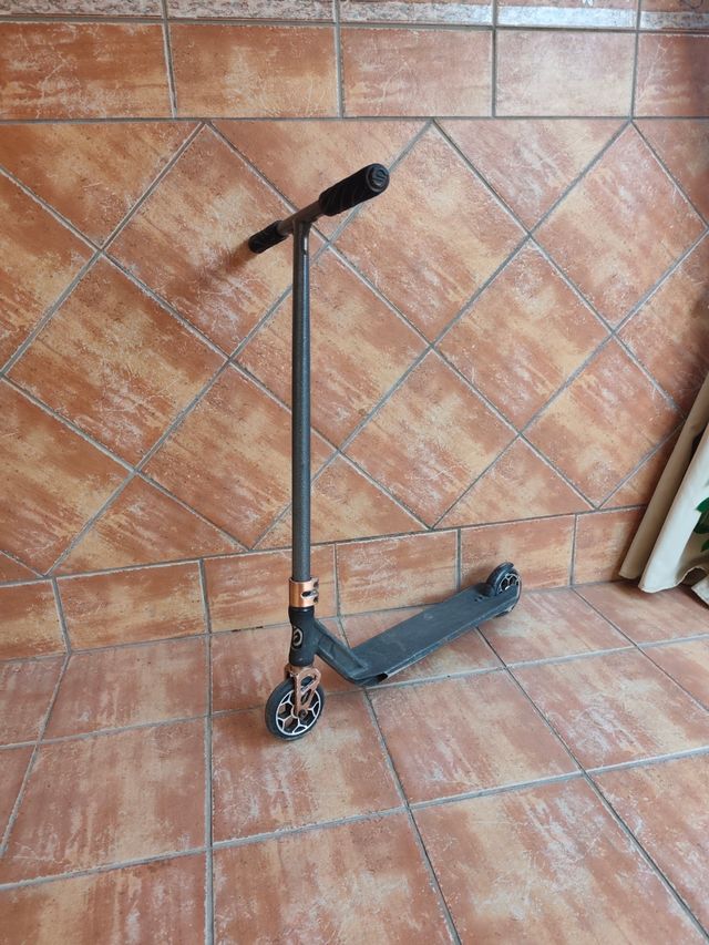 Patinete Scooter Negro y Cobre