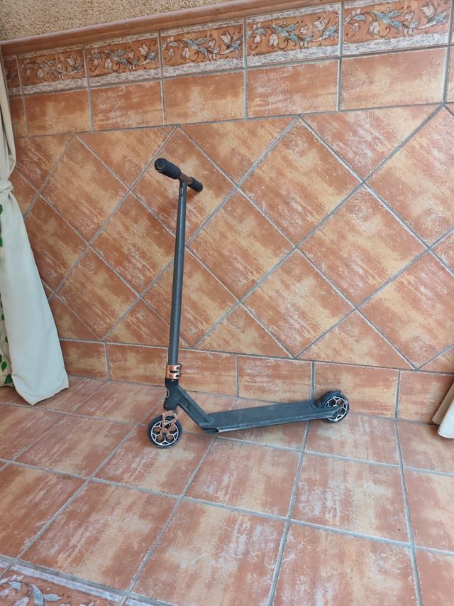Patinete Scooter Negro y Cobre