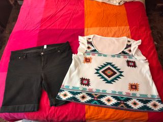 Conjunto de pantalón y camiseta 