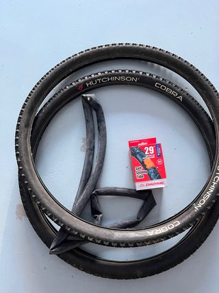 Cubiertas Hutchinson Cobra 29x2.10 y camaras