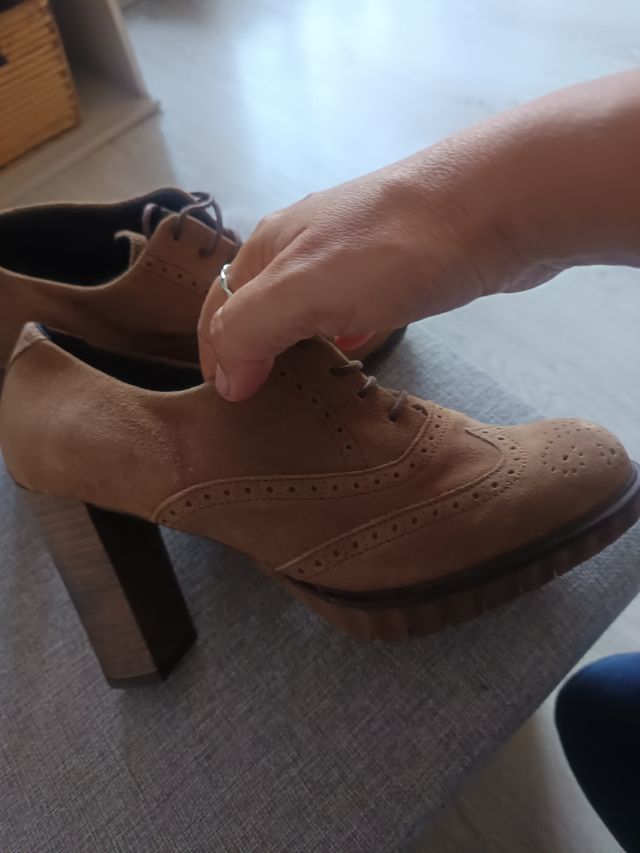 Zapatos de piel/ante tacón T40