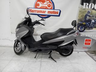 Suzuki Burgman 125 Plata