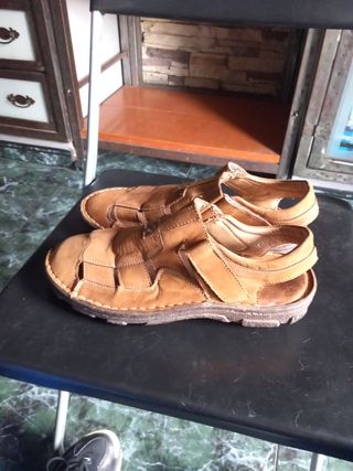 Sandalias de caballero marrones