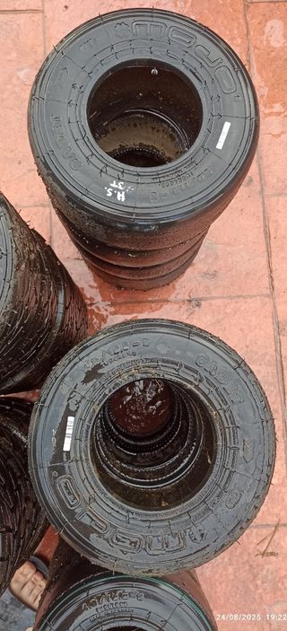 ¡Oferta! 20 ruedas de kart en buen estado