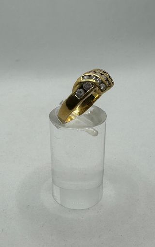 Anillo de oro de 18k con circonita, 4.48 g, T-17.
