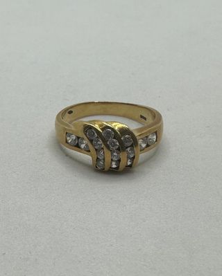 Anillo de oro de 18k con circonita, 4.48 g, T-17.