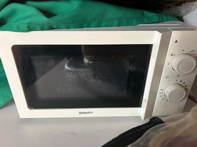 negociable. Microondas Select Line