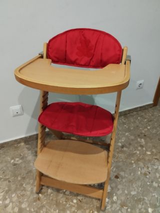 Trona Safety 1st madera y textil rojo