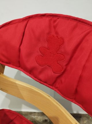 Trona Safety 1st madera y textil rojo