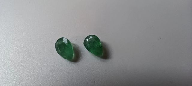 4 Esmeraldas Corte Pera Verdes