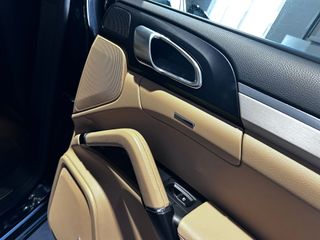  PORSCHE Cayenne Diesel Aut.