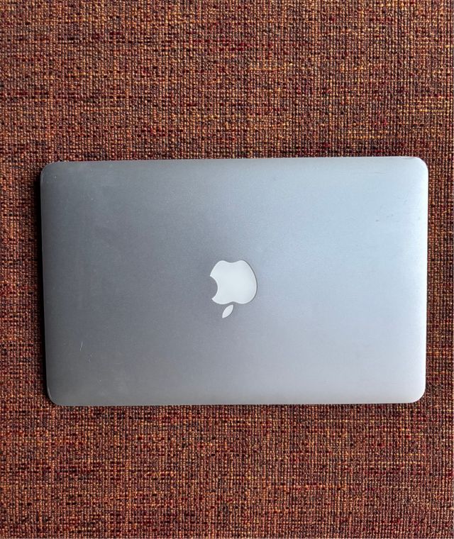 MacBook Air 13” i7 / 8GB RAM / 500GB SSD