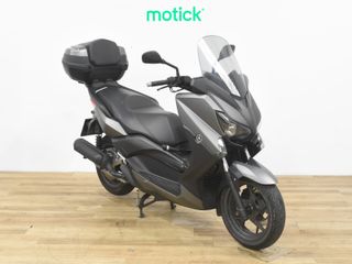 YAMAHA XMAX 125