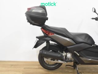 YAMAHA XMAX 125