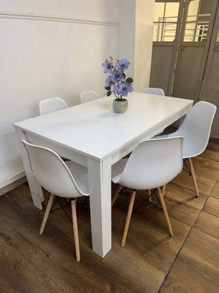 Mesa Blanca 140 y 6 Sillas Diseño A Estrenar