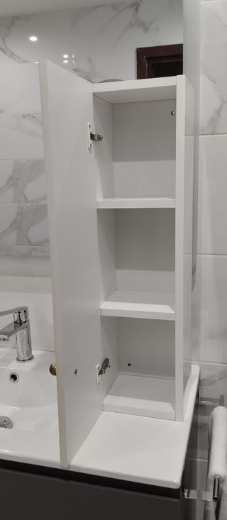 Armarios baño madera lacada