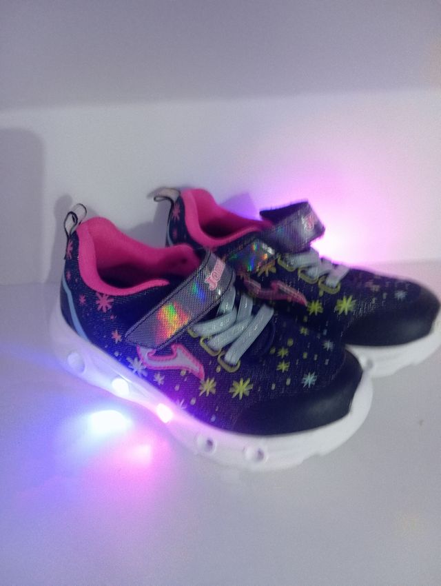 Zapatillas luces talla 32,28 y 26