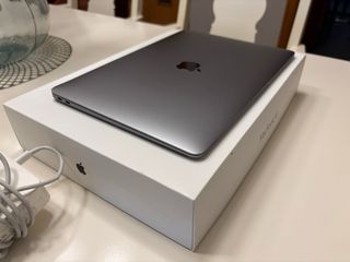 MacBook Air 13” Retina Intel Core i5 Gris Espacial