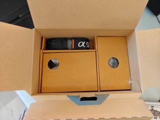 Sony A9 II + 2x 128GB Tarjetas