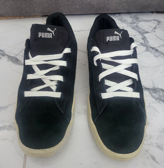 Zapatillas Puma Negras y Plateadas