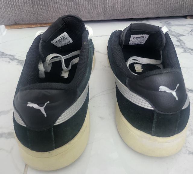 Zapatillas Puma Negras y Plateadas