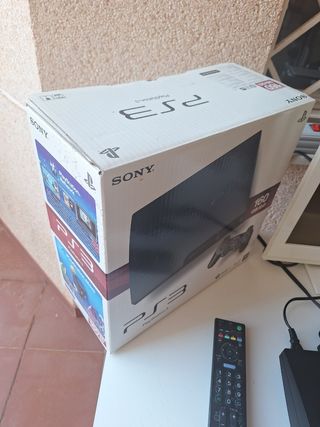PS3 Slim 160GB + TV Bravía 19 Blanca
