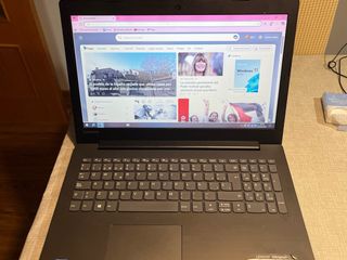 Portátil Lenovo Ideapad 320 con programas