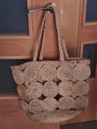 Bolso de yute tejido
