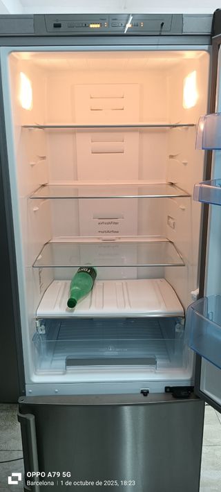 Nevera combi Balay No Frost energía A+